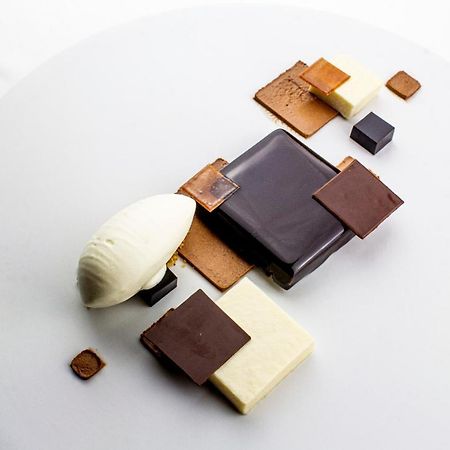 Chateau D'Origny, Chambres D'Hotes Et Restaurant Gastronomique Ouches Eksteriør billede