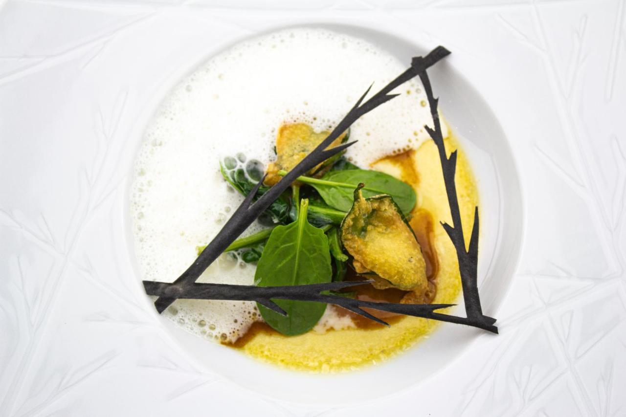 Chateau D'Origny, Chambres D'Hotes Et Restaurant Gastronomique Ouches Eksteriør billede