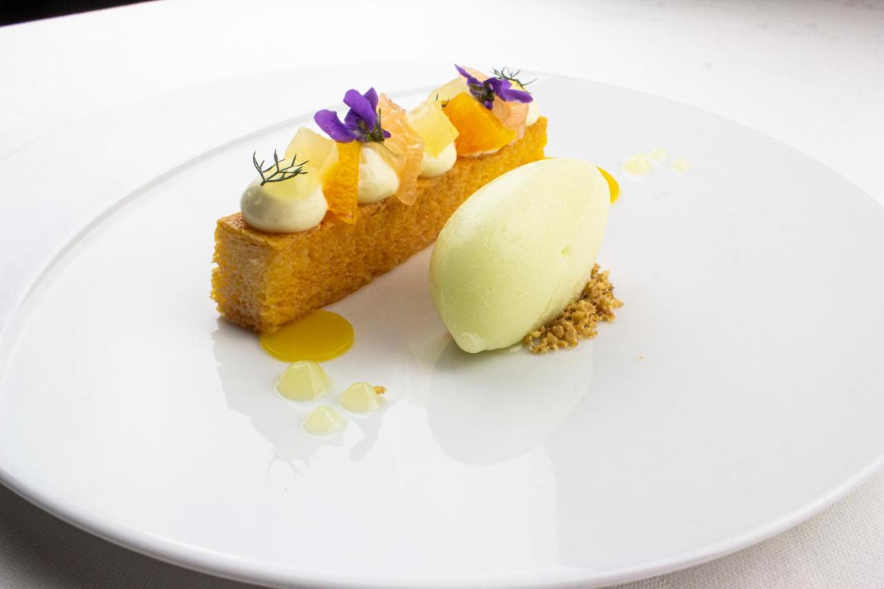 Chateau D'Origny, Chambres D'Hotes Et Restaurant Gastronomique Ouches Eksteriør billede
