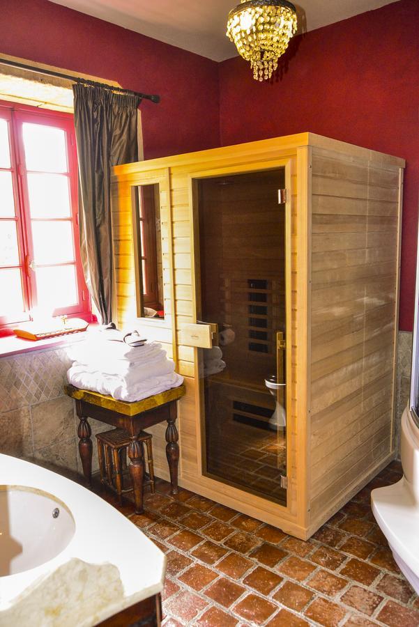 Chateau D'Origny, Chambres D'Hotes Et Restaurant Gastronomique Ouches Eksteriør billede