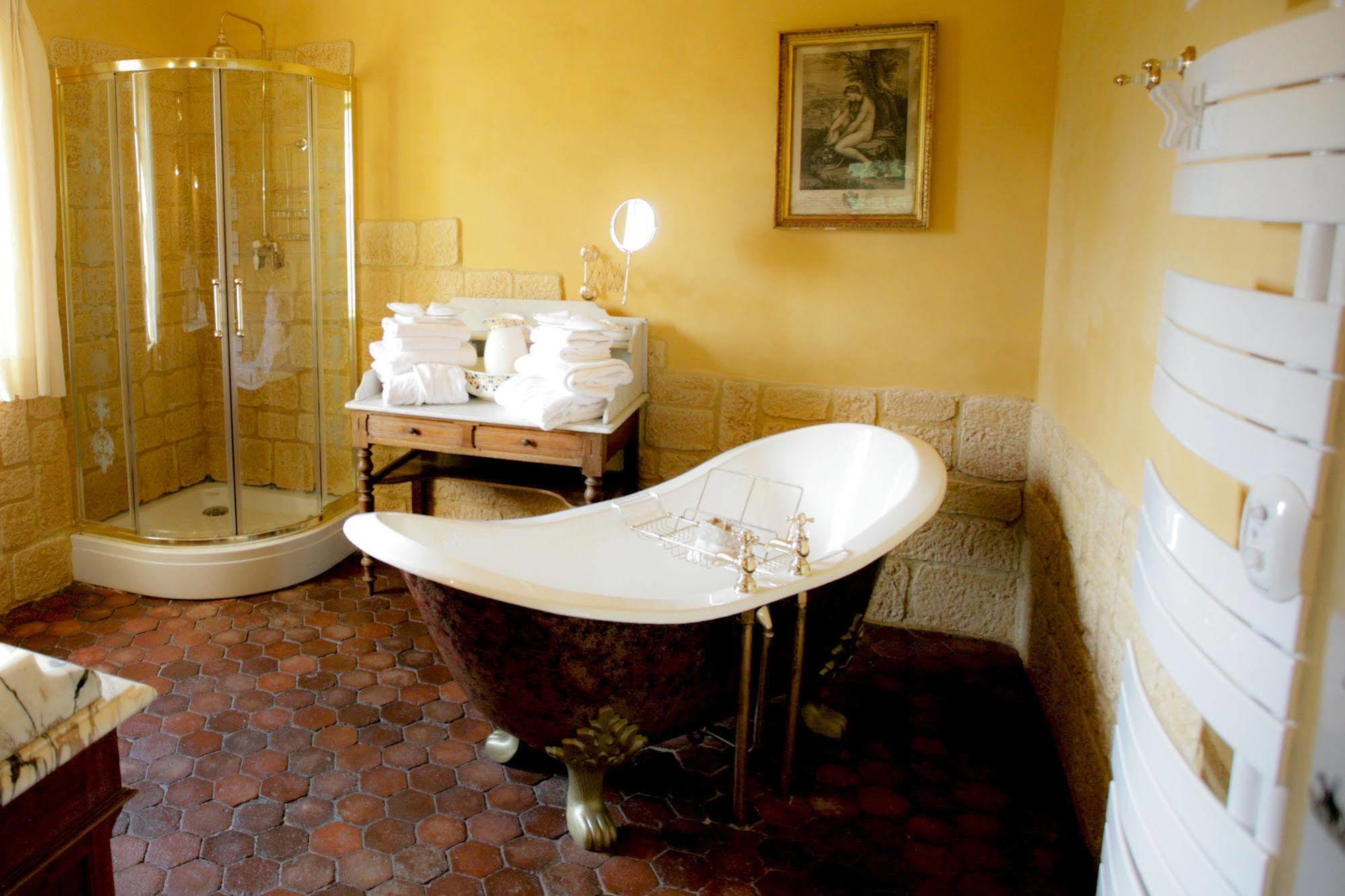 Chateau D'Origny, Chambres D'Hotes Et Restaurant Gastronomique Ouches Eksteriør billede