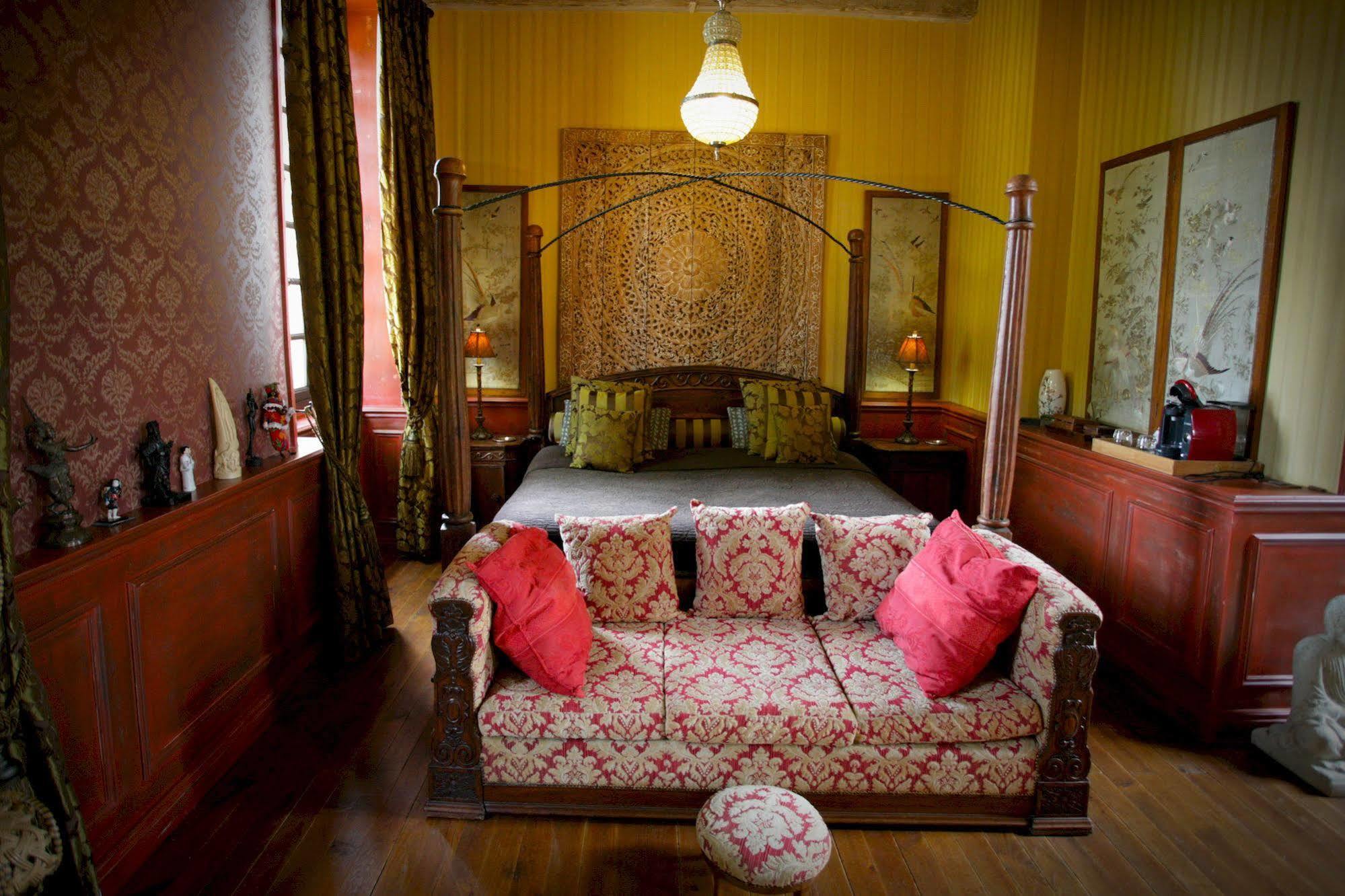 Chateau D'Origny, Chambres D'Hotes Et Restaurant Gastronomique Ouches Eksteriør billede